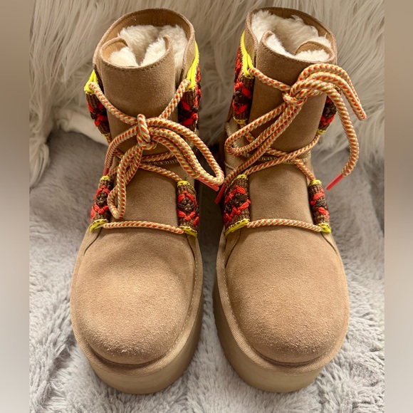 Ugg’s ❤️ - Picture 7 of 8